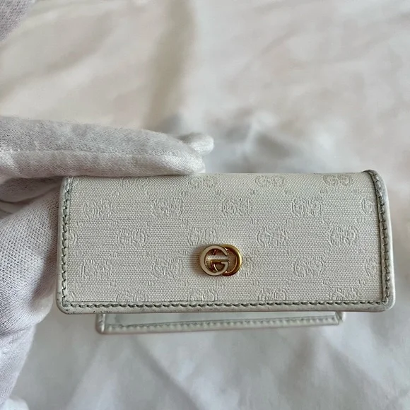 Authentic Vintage Gucci Key case - Picture 2 of 6